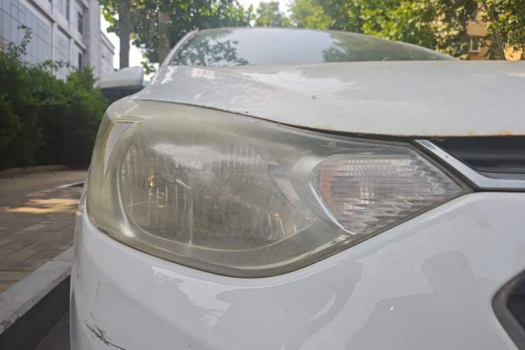 Used Chevrolet Sail 2015 Sail 3 1.5L Manual with Ideal Sunroof Edition Right Front Headlight