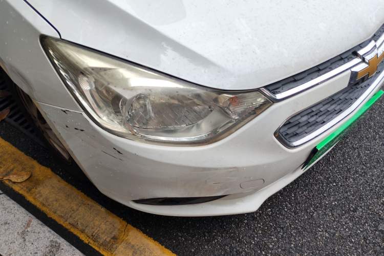 Used Chevrolet Sail 2015 Sail 3 1.5L AMT Happiness Sunroof Edition Right Front Headlight