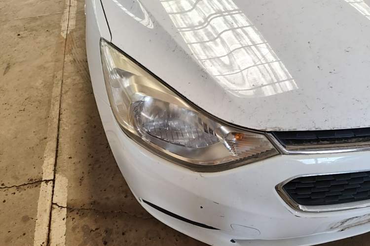 Used Chevrolet Sail 2015 Sail 3 1.3L Manual Ideal Edition Right Front Headlight