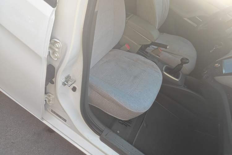 Used Chevrolet Sail 2015 Sail 3 1.5L Manual with Ideal Sunroof Edition Right Front Seat