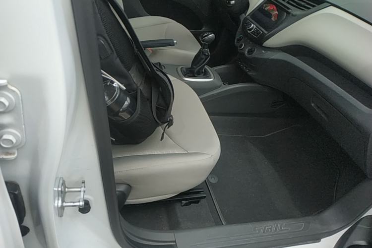Used Chevrolet Sail 2015 Sail 3 1.5L Manual with Ideal Sunroof Edition Right Front Seat