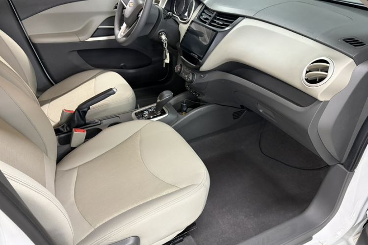 Used Chevrolet Sail 2015 Sail 3 1.5L AMT Happiness Sunroof Edition Right Front Seat