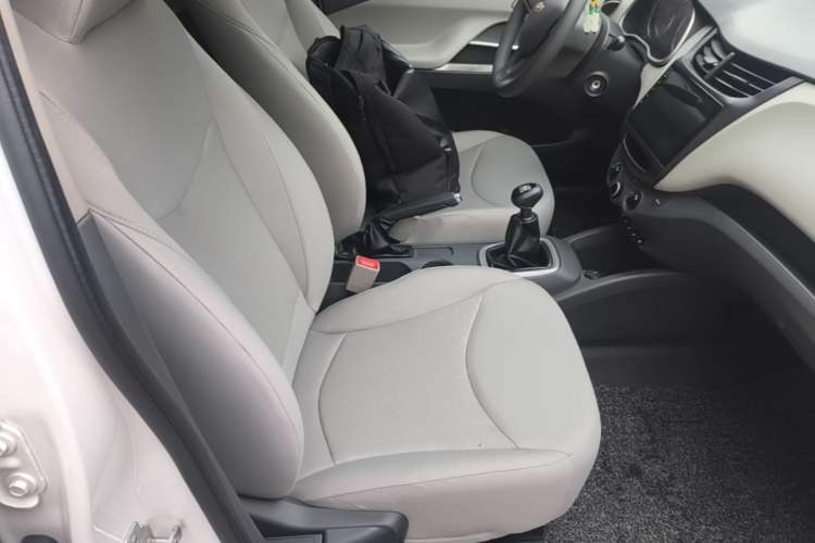 Used Chevrolet Sail 2015 Sail 3 1.5L Manual with Ideal Sunroof Edition Right Front Seat
