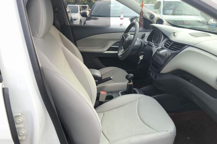 Used Chevrolet Sail 2015 Sail 3 1.5L Manual with Ideal Sunroof Edition Right Front Seat