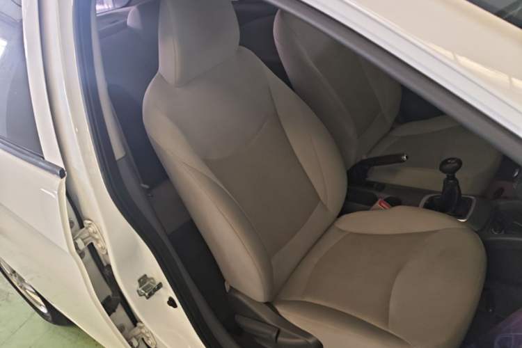 Used Chevrolet Sail 2015 Sail 3 1.5L Manual with Ideal Sunroof Edition Right Front Seat