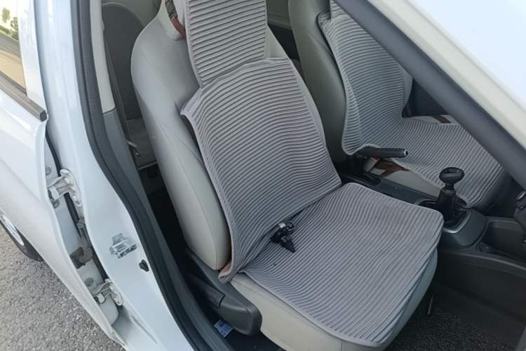Used Chevrolet Sail 2015 Sail 3 1.5L Manual with Ideal Sunroof Edition Right Front Seat