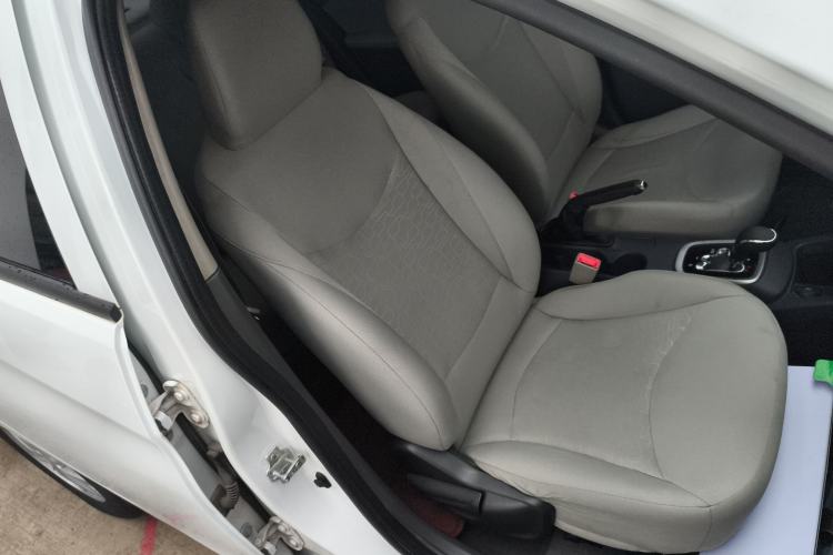 Used Chevrolet Sail 2015 Sail 3 1.3L AMT Ideal Edition Right Front Seat