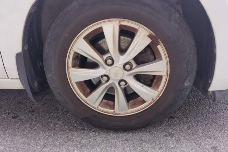 Used Chevrolet Sail 2015 Sail 3 1.5L Manual with Ideal Sunroof Edition Right Front Wheel Hub