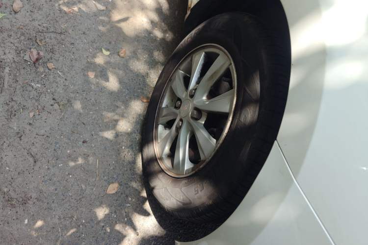 Used Chevrolet Sail 2015 Sail 3 1.3L Manual Ideal Edition Right Front Wheel Hub
