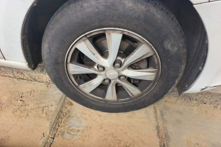 Used Chevrolet Sail 2015 Sail 3 1.3L Manual Ideal Edition Right Front Wheel Hub