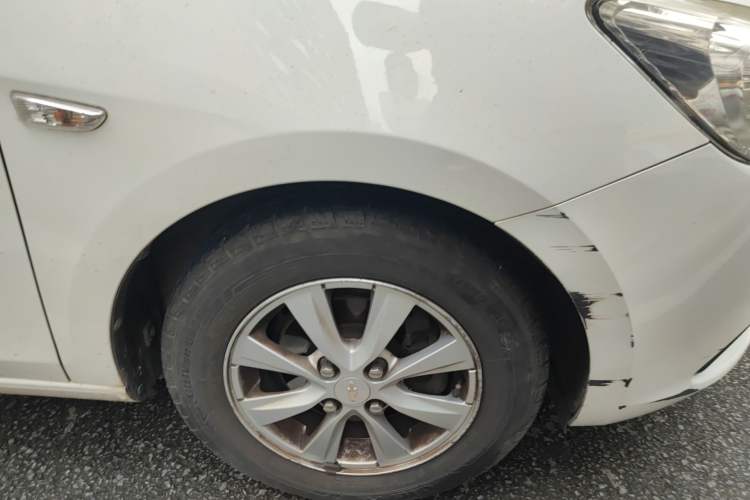 Used Chevrolet Sail 2015 Sail 3 1.5L Manual with Ideal Sunroof Edition Right Front Wheel Hub