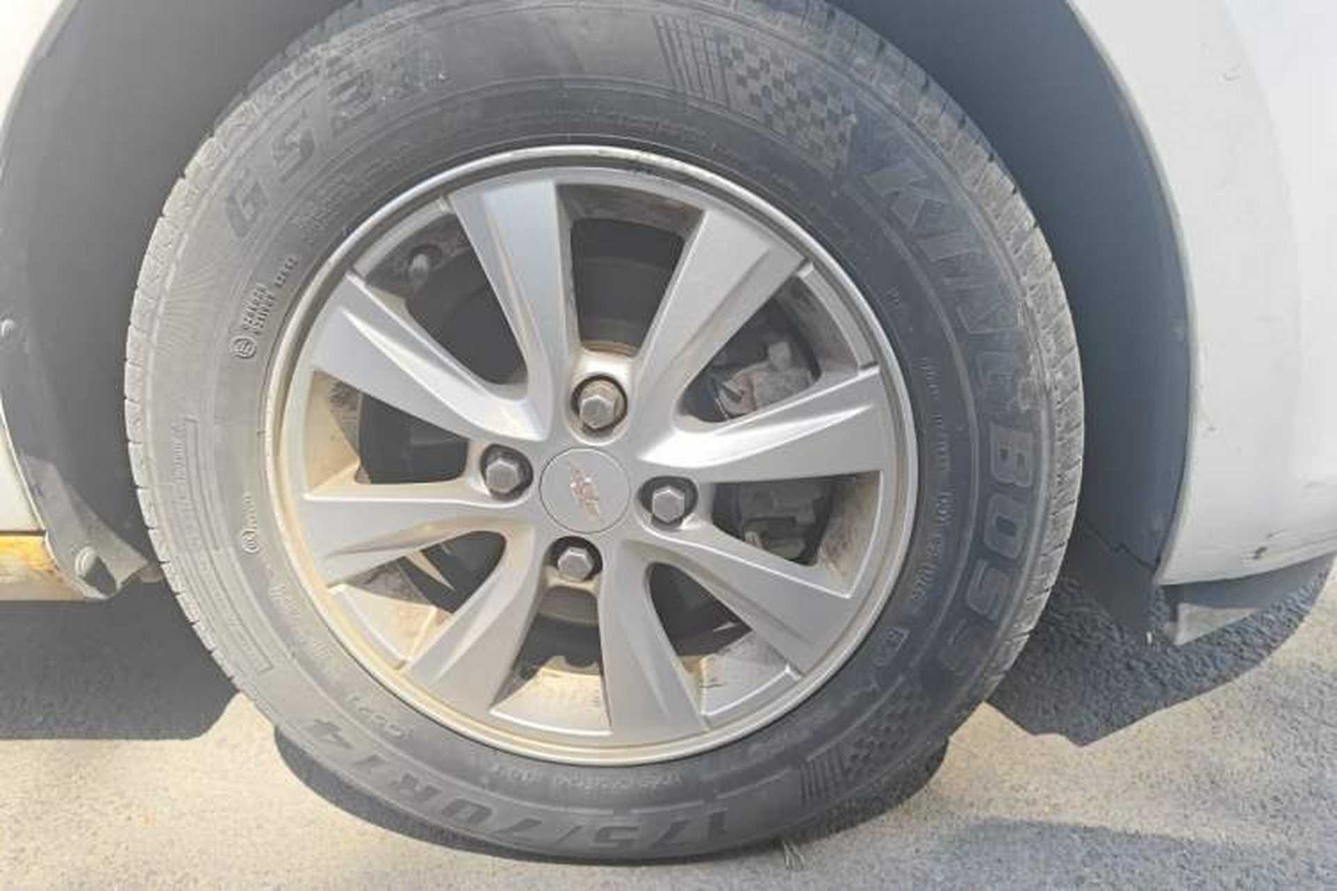 Used Chevrolet Sail 2015 Sail 3 1.5L Manual with Ideal Sunroof Edition Right Front Wheel Hub