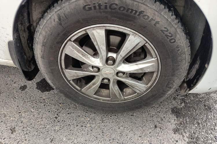 Used Chevrolet Sail 2015 Sail 3 1.3L AMT Ideal Edition Right Front Wheel Hub