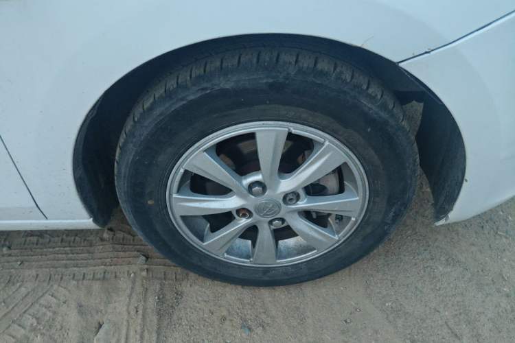 Used Chevrolet Sail 2015 Sail 3 1.3L Manual Ideal Edition Right Front Wheel Hub