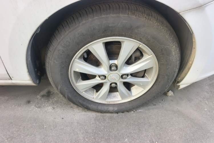 Used Chevrolet Sail 2015 Sail 3 1.5L Manual with Ideal Sunroof Edition Right Front Wheel Hub