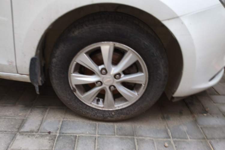 Used Chevrolet Sail 2015 Sail 3 1.3L Manual Ideal Edition Right Front Wheel Hub