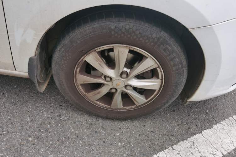 Used Chevrolet Sail 2015 Sail 3 1.5L Manual with Ideal Sunroof Edition Right Front Wheel Hub