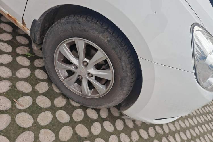 Used Chevrolet Sail 2015 Sail 3 1.3L Manual Ideal Edition Right Front Wheel Hub