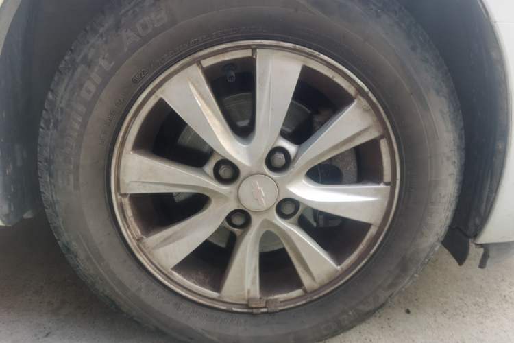 Used Chevrolet Sail 2015 Sail 3 1.3L Manual Ideal Edition Right Front Wheel Hub