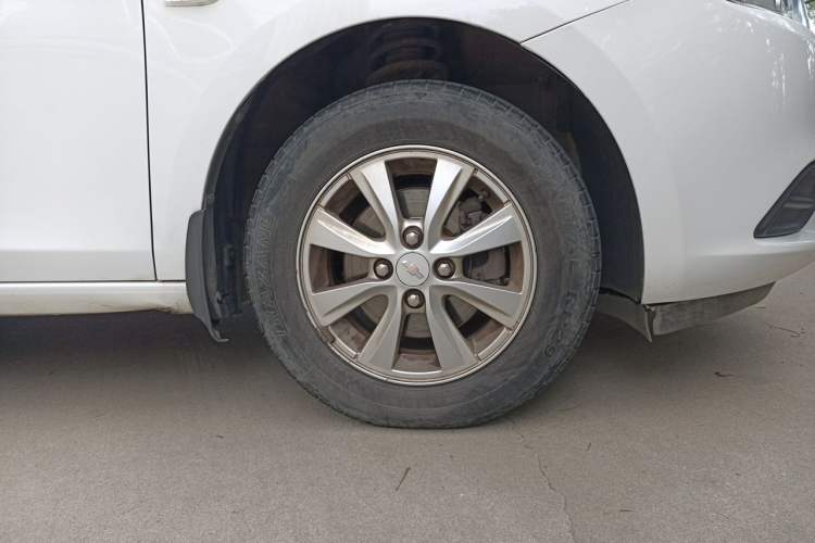 Used Chevrolet Sail 2015 Sail 3 1.3L Manual Ideal Edition Right Front Wheel Hub