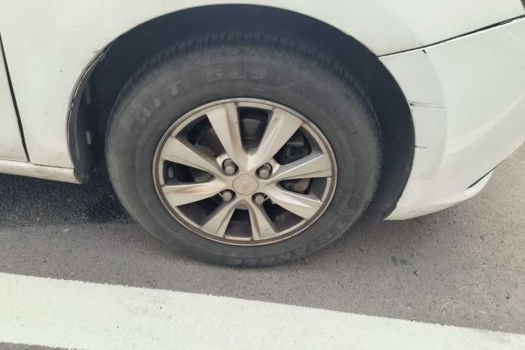 Used Chevrolet Sail 2015 Sail 3 1.5L Manual with Ideal Sunroof Edition Right Front Wheel Hub