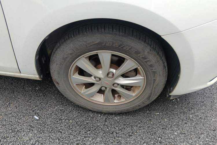 Used Chevrolet Sail 2015 Sail 3 1.5L AMT Happiness Sunroof Edition Right Front Wheel Hub