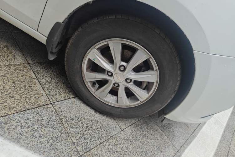 Used Chevrolet Sail 2015 Sail 3 1.3L AMT Ideal Sunroof Edition Right Front Wheel Hub