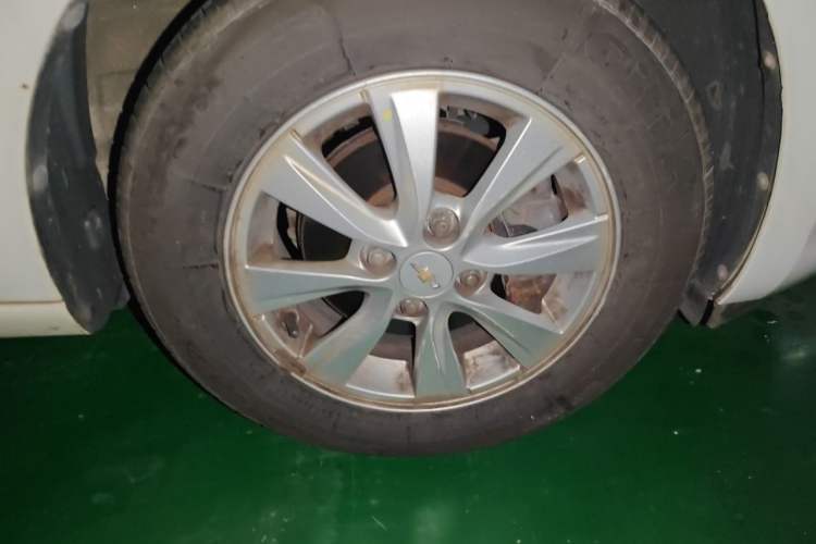 Used Chevrolet Sail 2015 Sail 3 1.3L Manual Ideal Edition Right Front Wheel Hub