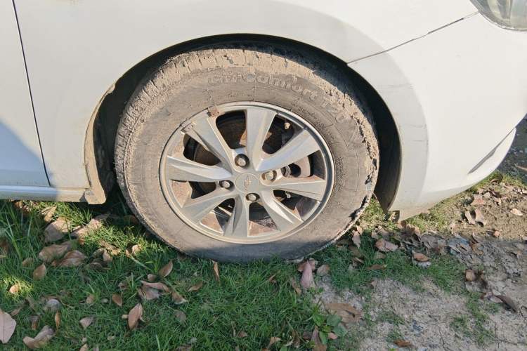 Used Chevrolet Sail 2015 Sail 3 1.5L Manual Happiness Edition Right Front Wheel Hub