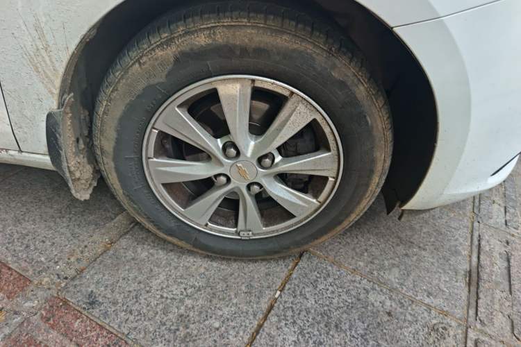 Used Chevrolet Sail 2015 Sail 3 1.3L Manual Ideal Edition Right Front Wheel Hub
