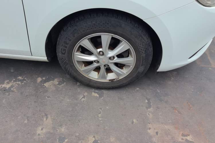 Used Chevrolet Sail 2015 Sail 3 1.3L Manual Ideal Edition Right Front Wheel Hub