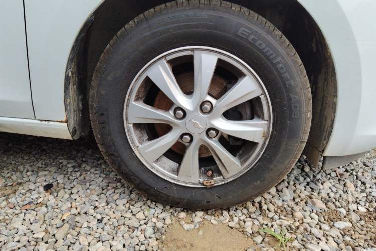 Used Chevrolet Sail 2015 Sail 3 1.5L Manual with Ideal Sunroof Edition Right Front Wheel Hub