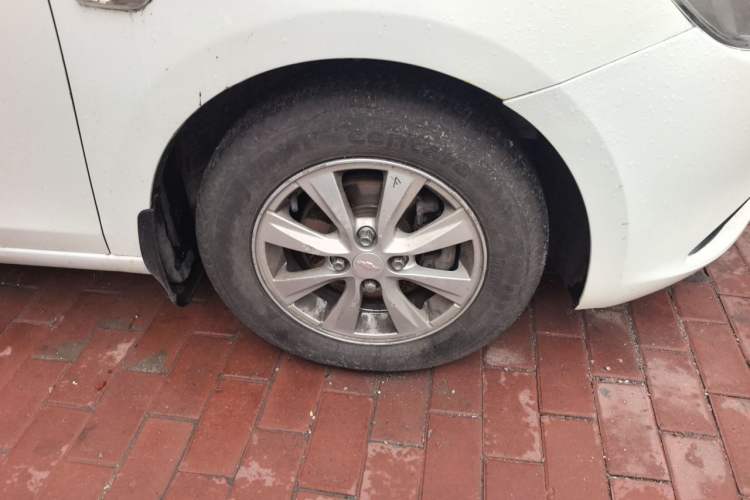 Used Chevrolet Sail 2015 Sail 3 1.3L Manual Ideal Edition Right Front Wheel Hub