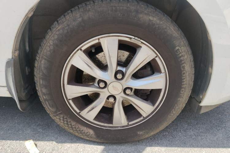 Used Chevrolet Sail 2015 Sail 3 1.3L Manual Ideal Edition Right Front Wheel Hub