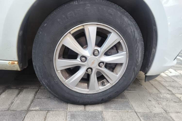 Used Chevrolet Sail 2015 Sail 3 1.5L Manual with Ideal Sunroof Edition Right Front Wheel Hub