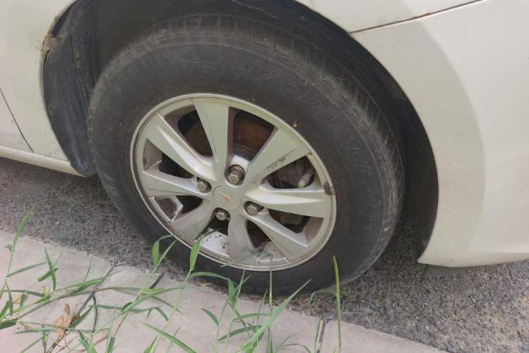 Used Chevrolet Sail 2015 Sail 3 1.5L Manual with Ideal Sunroof Edition Right Front Wheel Hub