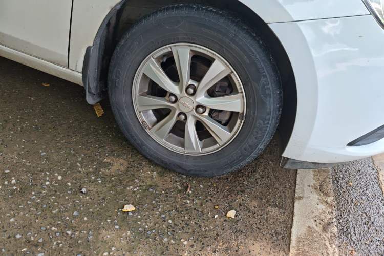 Used Chevrolet Sail 2015 Sail 3 1.3L AMT Ideal Edition Right Front Wheel Hub