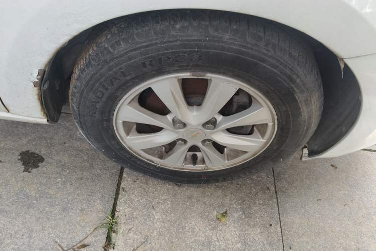 Used Chevrolet Sail 2015 Sail 3 1.5L Manual with Ideal Sunroof Edition Right Front Wheel Hub