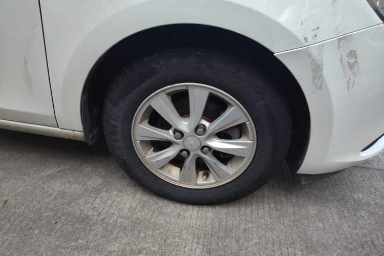 Used Chevrolet Sail 2015 Sail 3 1.3L Manual Ideal Edition Right Front Wheel Hub