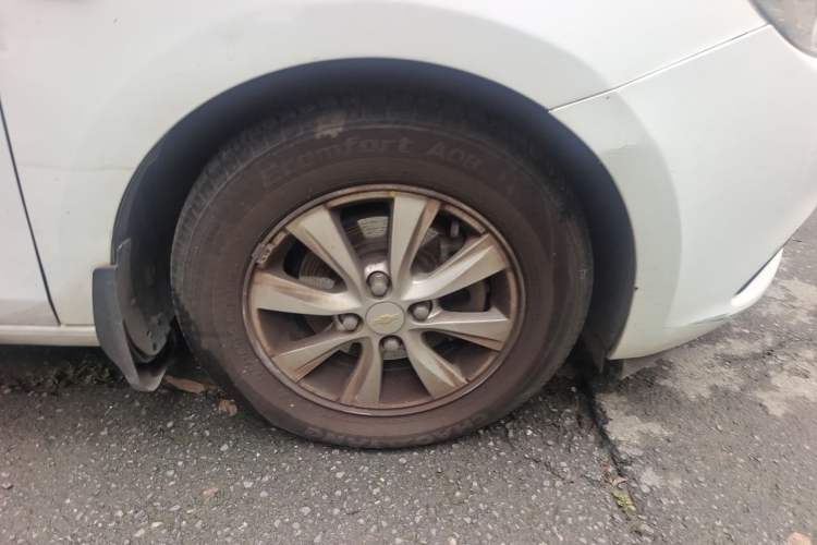 Used Chevrolet Sail 2015 Sail 3 1.3L Manual Ideal Edition Right Front Wheel Hub