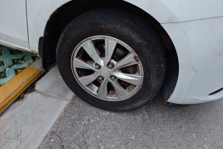 Used Chevrolet Sail 2015 Sail 3 1.3L Manual Ideal Edition Right Front Wheel Hub