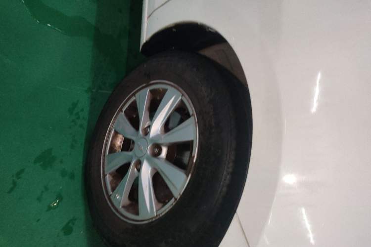 Used Chevrolet Sail 2015 Sail 3 1.3L Manual Ideal Edition Right Front Wheel Hub