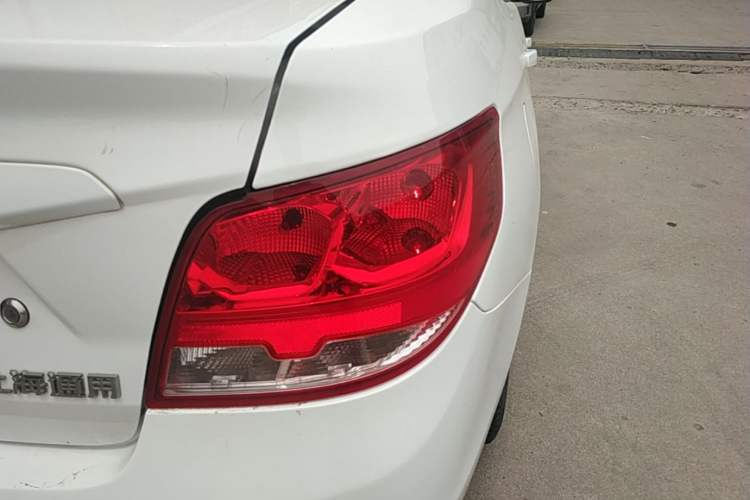 Used Chevrolet Sail 2015 Sail 3 1.5L Manual with Ideal Sunroof Edition Right Rear Taillight