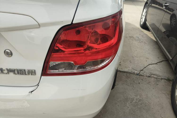 Used Chevrolet Sail 2015 Sail 3 1.5L Manual with Ideal Sunroof Edition Right Rear Taillight