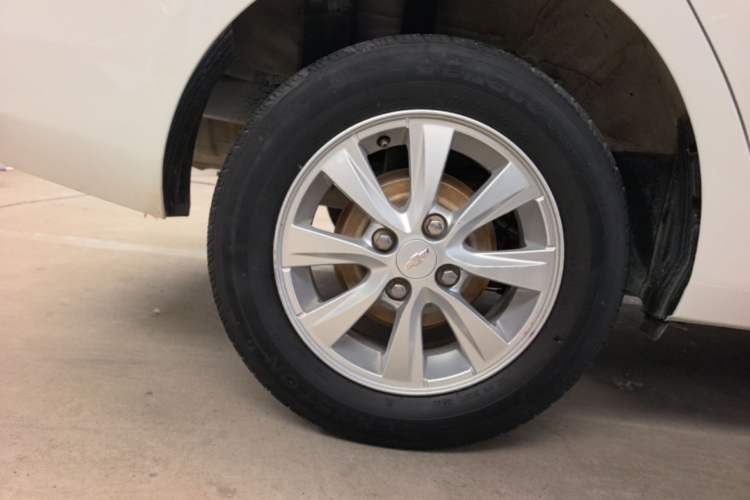 Used Chevrolet Sail 2015 Sail 3 1.3L AMT Ideal Edition Right Rear Wheel Hub