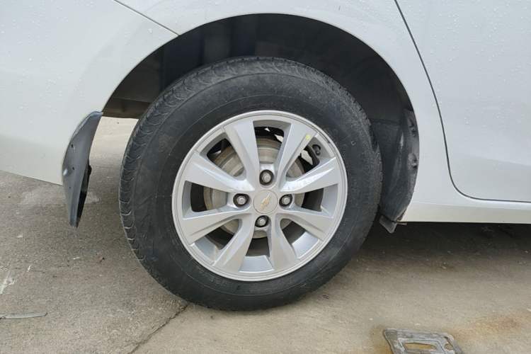 Used Chevrolet Sail 2015 Sail 3 1.3L Manual Ideal Edition Right Rear Wheel Hub