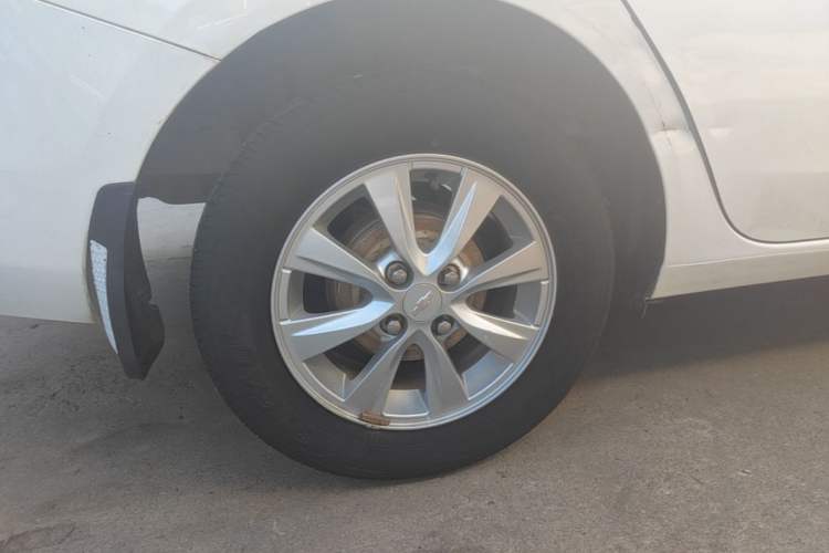 Used Chevrolet Sail 2015 Sail 3 1.5L Manual with Ideal Sunroof Edition Right Rear Wheel Hub