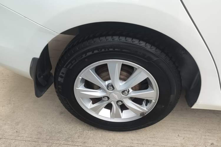 Used Chevrolet Sail 2015 Sail 3 1.5L Manual with Ideal Sunroof Edition Right Rear Wheel Hub