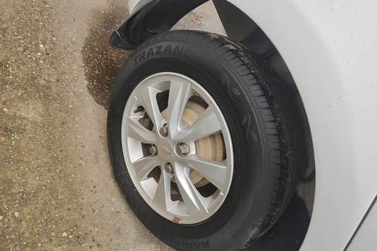 Used Chevrolet Sail 2015 Sail 3 1.3L Manual with Ideal Sunroof Edition Right Rear Wheel Hub