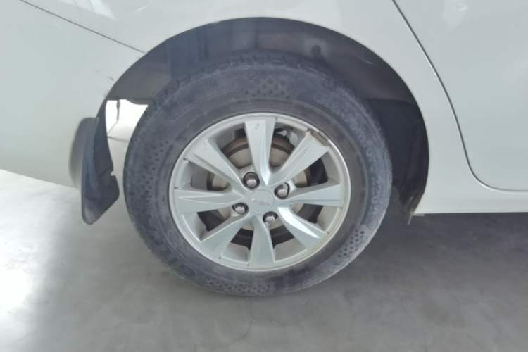 Used Chevrolet Sail 2015 Sail 3 1.5L Manual with Ideal Sunroof Edition Right Rear Wheel Hub